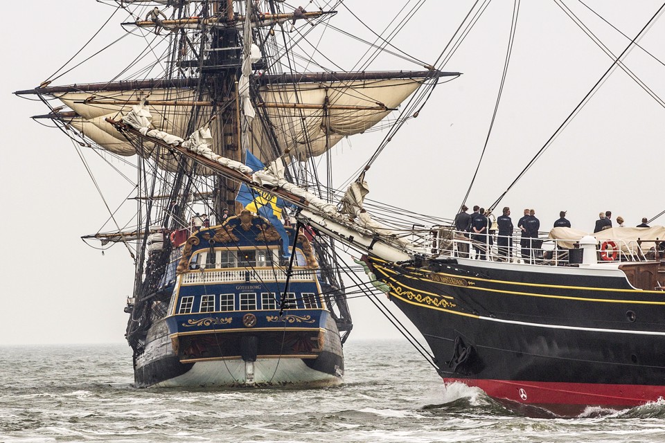 HOLLAND NETHERLANDS DEN HELDER SAIL EVENT 2 EURO COIN SAILING SHIP & SEAGULL BU 